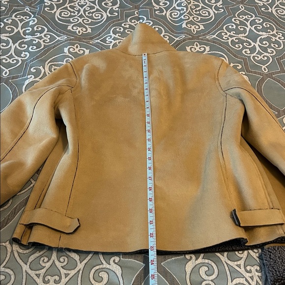 Sanyo - Faux Suede Jacket. Fawn color with Sherpa lining. Size M - Picture 10 of 11